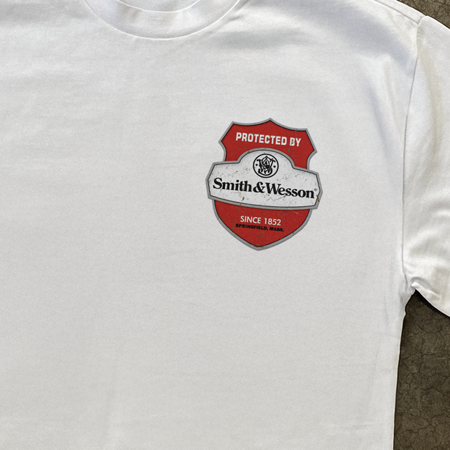 'PROTECTED BY' SWITH AND WESSON HEAVYWEIGHT T-SHIRT