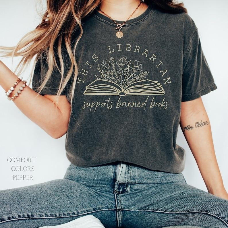 Morally Grey Book Club tshirt, Dark Romance Crewneck, Spooky Season Crewneck, Bookish Shirt, Vintage Style Booktok tshirt