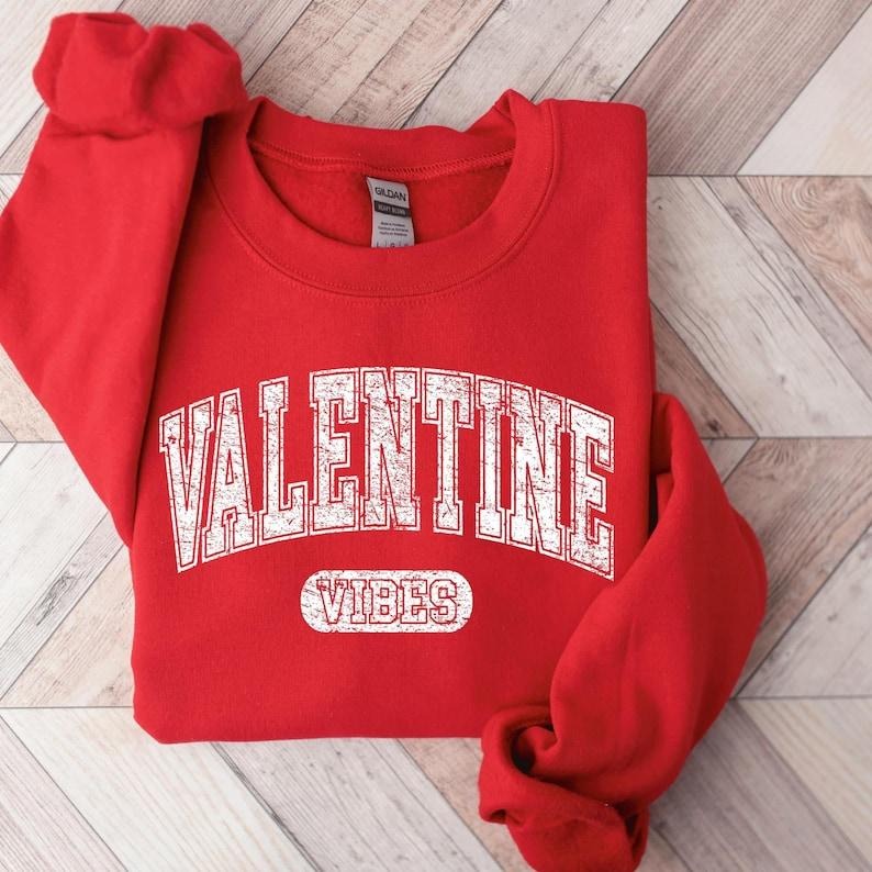 Vintage Valentine Vibe Sweater - Valentine's Day Hoodie and Sweater; T-shirt Cotton Menswear