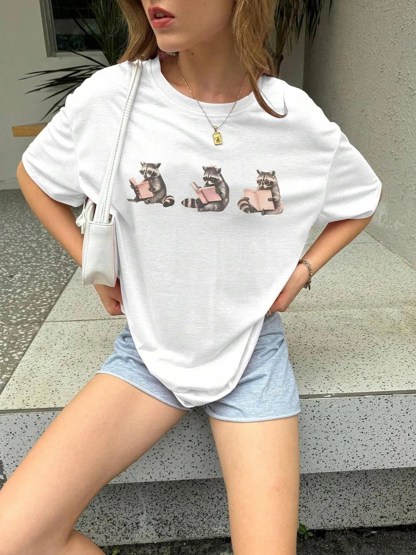 Women's Racoon Print Round Neck Tee, Casual Short Sleeve Crew Neck T-shirt for Spring & Fall, Fashion Women's Top for Daily Wear