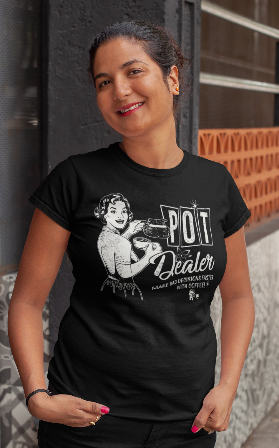 Deluxe Pot Dealer Women's Vintage Coffee Tee