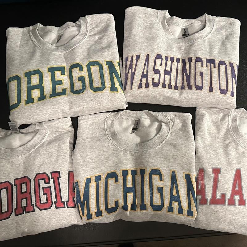 College Varsity Retro Sweatshirt Gray