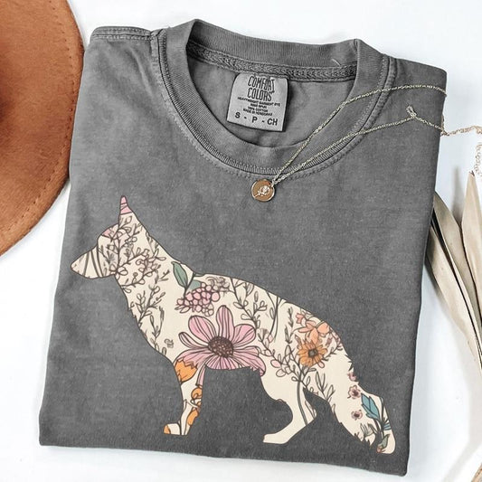 Comfort Colors German Shepherd Shirt, GSD Mom T-shirt, Gift for German Shepherd Mama, Wildflowers German Shepherd Tee, Cottage Core Gifts