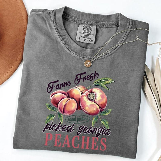Comfort Colors Retro Peaches Shirt, Vintage Fruit Label Tee, Aesthetic Fruit T-Shirt