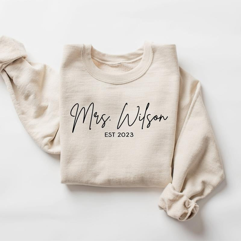 Custom Mrs Sweatshirt, Mrs Personalized Last Name Sweatshirt, Bride To Be Gift, Custom Bridal Gift, Future Mrs, Gift for Bride, Wedding Gift