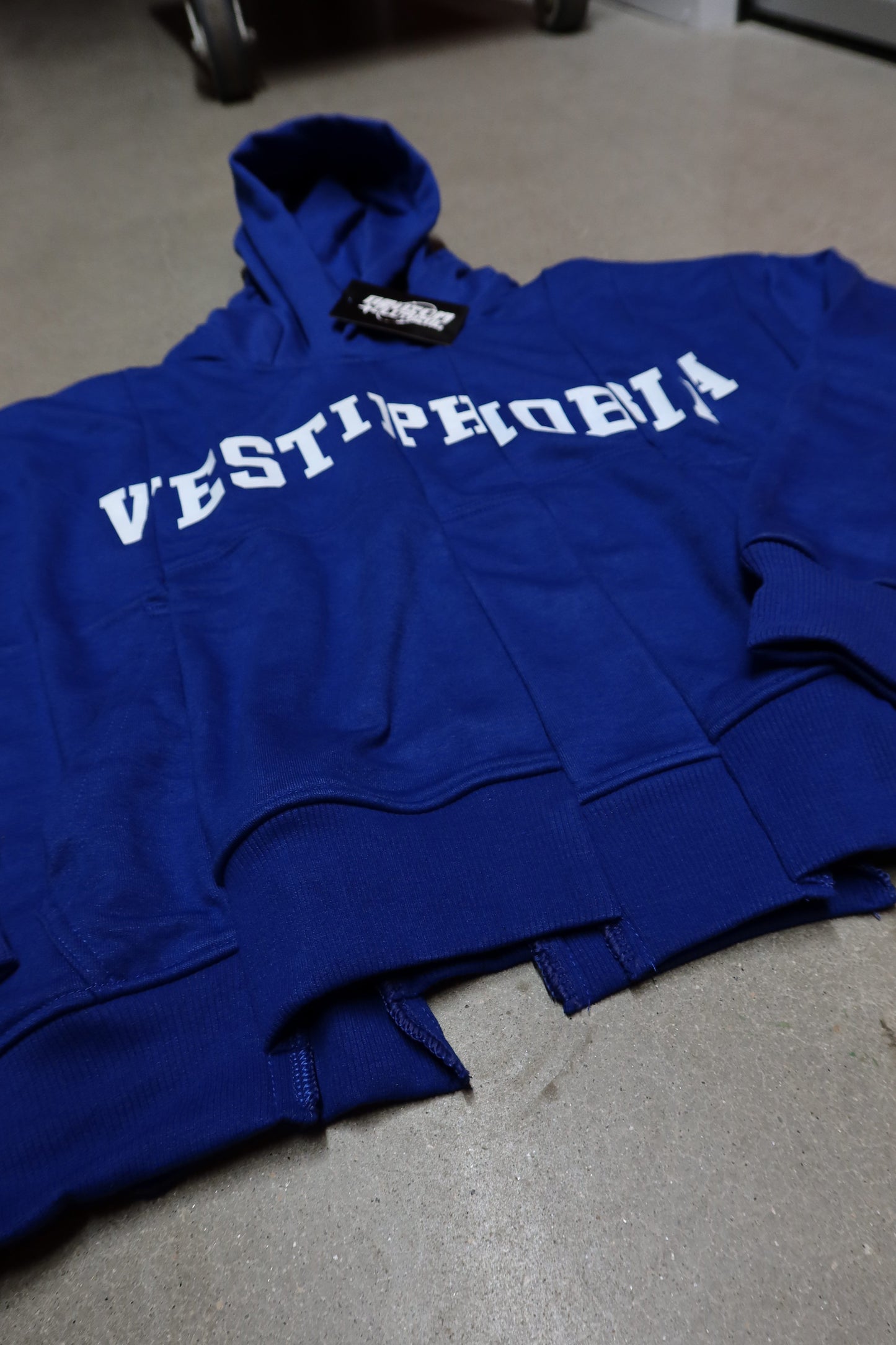 â˜… LIMITED â˜… Vestiphobia Uneven Cut Boxy Hoodie Streetwear Vintage Y2K Fashion