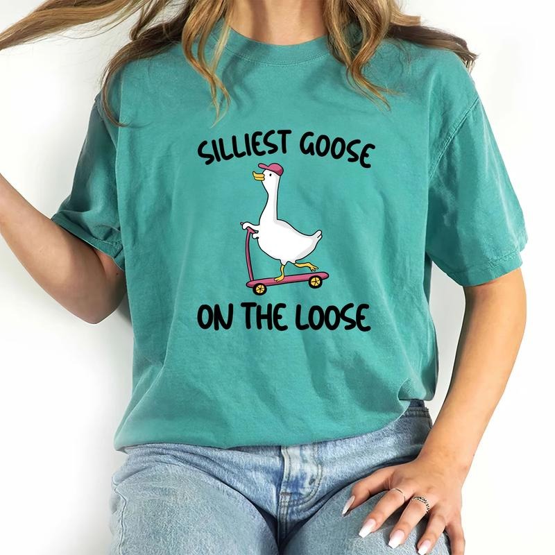Silliest Goose On The Loose Shirt, Funny Goose Graphic Tee, Silliest Goose Tee, Meme Goose Bumps Tee, Goose Club T-Shirt, Cute Graphic Tee, Goose Shirt, Goose University Shirt, Casual Women's Tops, Oversized Womenswear, Menswear, Cotton Soft Fabric Tee