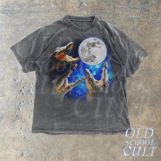 Three Crocodile Moon Vintage 90s Graphic T-shirts, Vintage Crocodile Nature Tshirt, Crocodile Lovers, Funny Weird Graphic 90s Aligator Tee