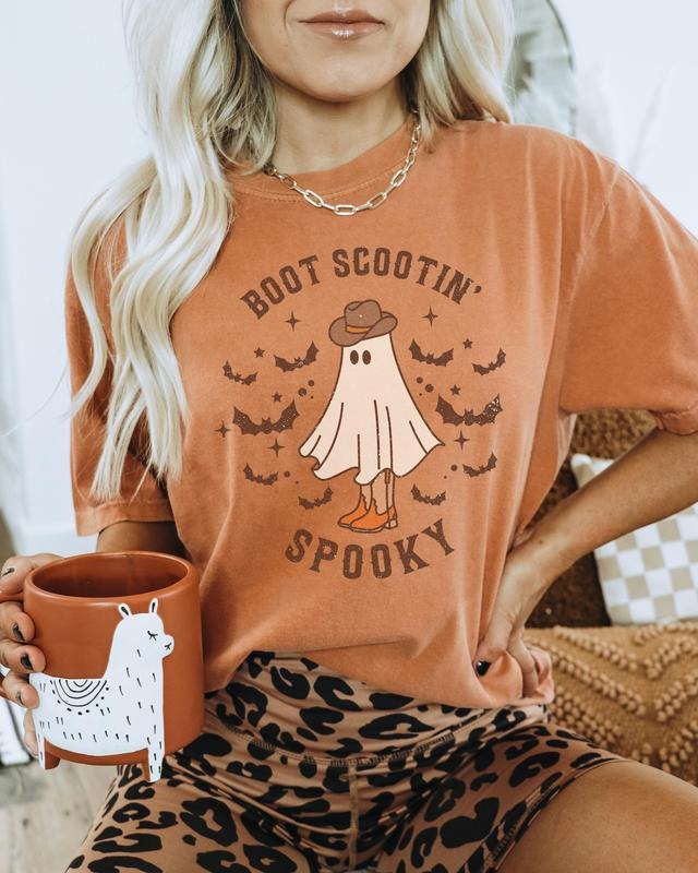 Western Halloween Shirt Retro Ghost Spooky Season Shirt Vintage Halloween Tee Cowboy Halloween Women's T-shirts Cotton Top