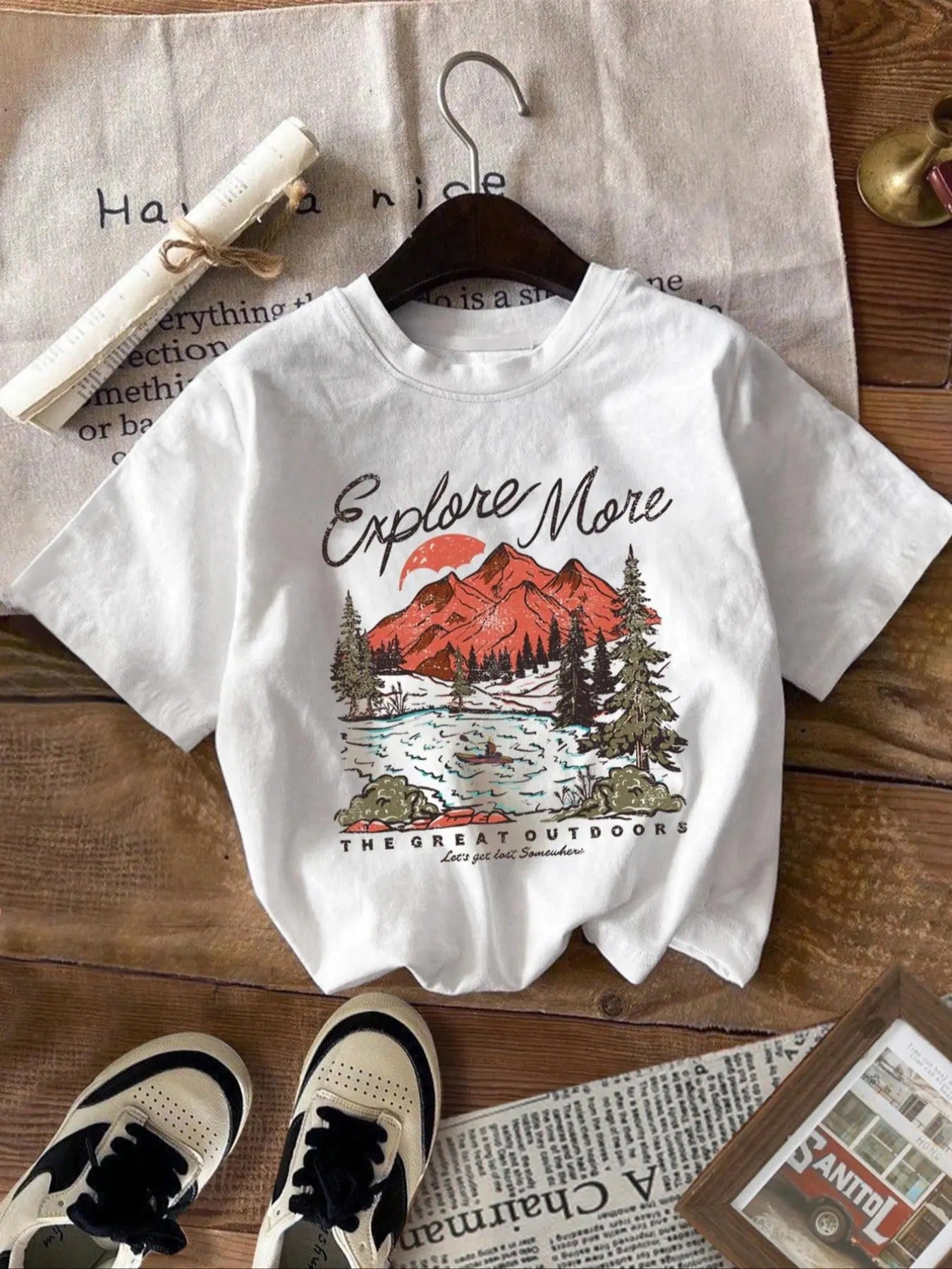 Women's Landscape Print Round Neck Graphic Tee, Vintage Trendy Casual Short Sleeve T-shirt for Daily Wear, Ladies Summer Outfit