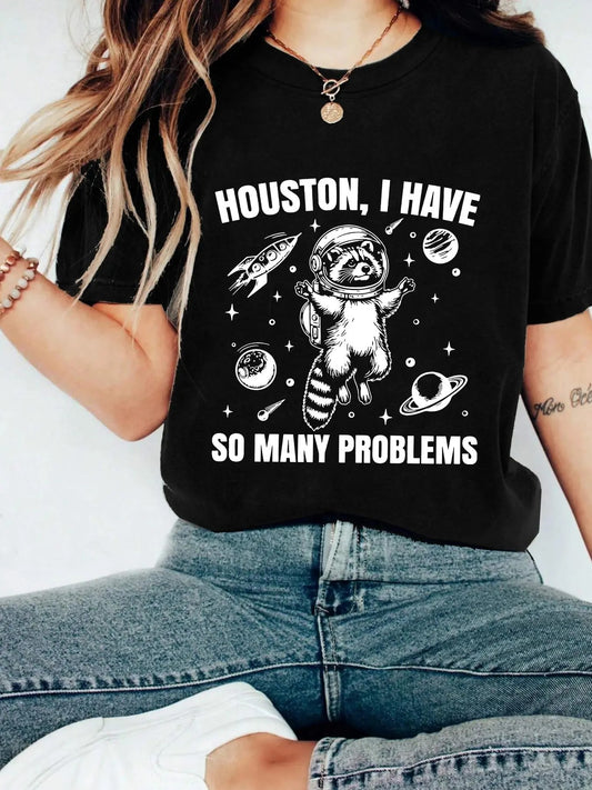 Women's Raccoon & Letter Print Round Neck Graphic Tee, Vintage Trendy Casual Short Sleeve T-shirt for Daily Wear, Ladies Spring & Fall Outfit