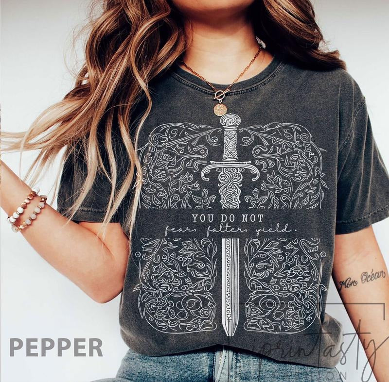You do not yield t-shirt, SJM quotes t-shirt, SJM merch, A Court of Thorns and Roses t-shirt, SJM tee, Throne of Glass