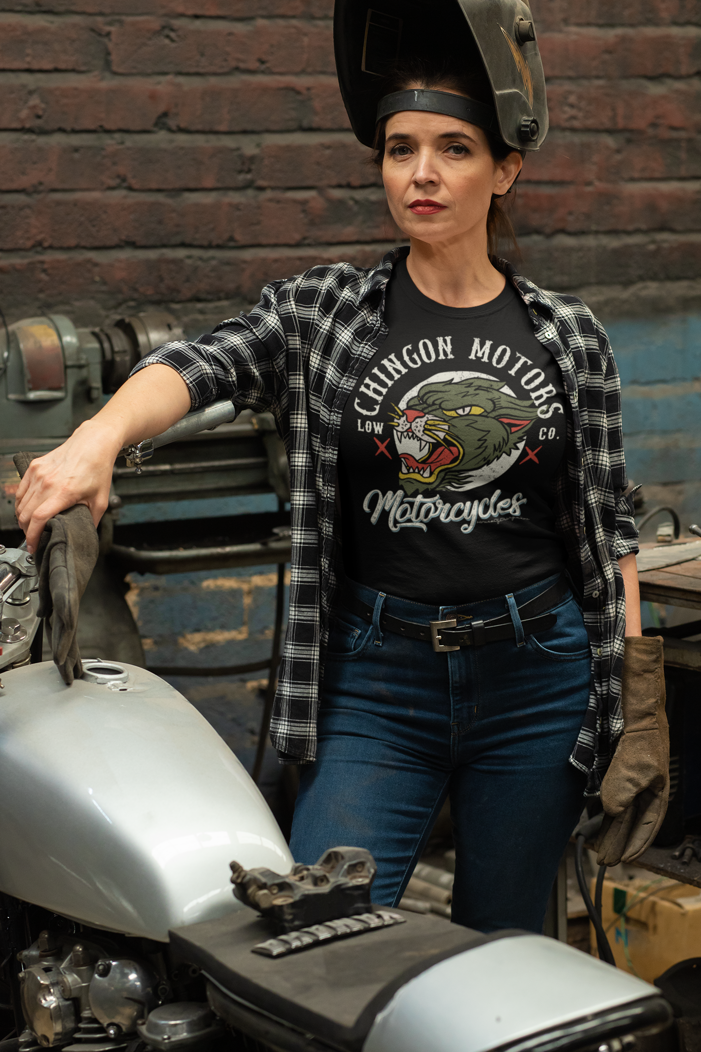 Chingon Motors Vintage T-Shirt ( Back Print)